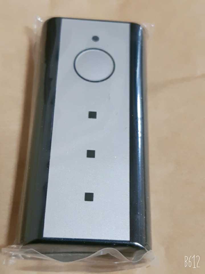 LIXIL 2個セット 玄関ドア用タッチキー、システムキー(電気錠)用 追加用リモコンキーの画像1