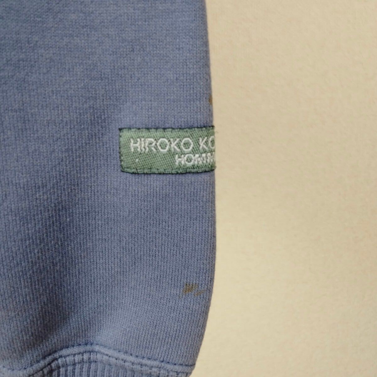 90s HIROKO KOSHINO　デカロゴ　ロゴ刺繍　スウェット　トレーナー　古着　オーバーサイズ　ゆるダボ　長袖_画像4