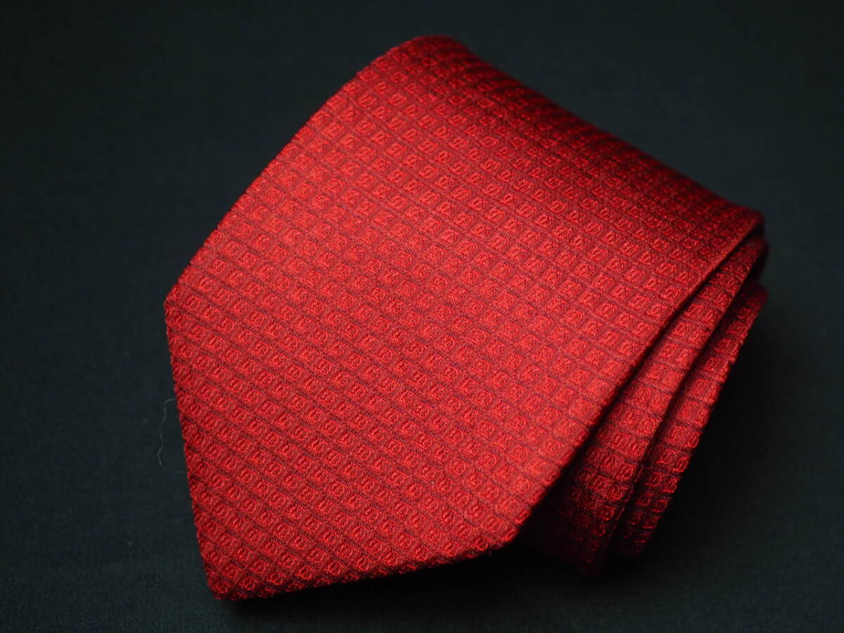 美品 【S.T.Dupont デュポン】A2000 Dロゴ 赤 RED SILK ブランド ネクタイ 古着 良品_画像1