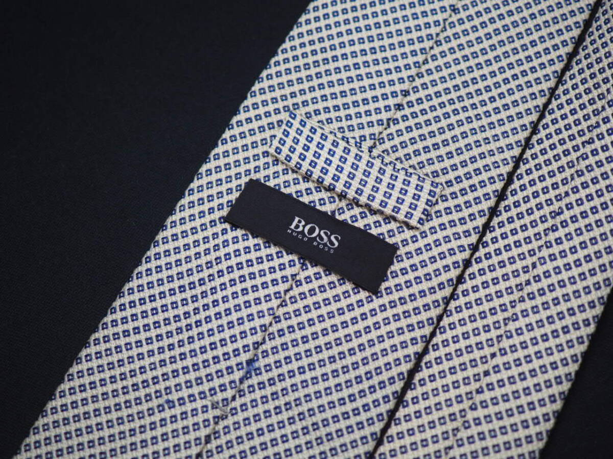  【HUGO BOSS ヒューゴボス】A2670 イタリア 伊製 SILK ブランド ネクタイ 古着 良品_画像4