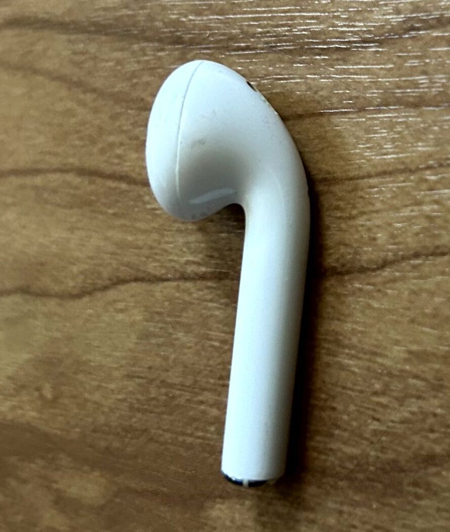 USED★Apple AirPods 第2世代★A2032 R 片側のみ エアポッツ 右_画像4