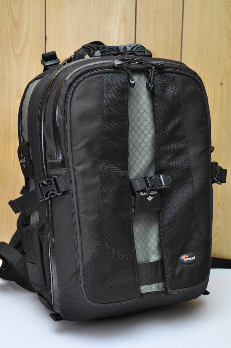 キレイ！ Lowepro Vertex 200 AW　ロープロ バーテックス　カメラバッグ　リュック　バックパック_8606　コンディション良好！