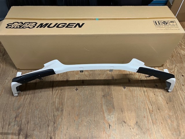 無限 【MUGEN】フロントアンダースポイラー フィット GK3 GK4 GK5 GK6　中古品　傷有　割れ有　_画像1