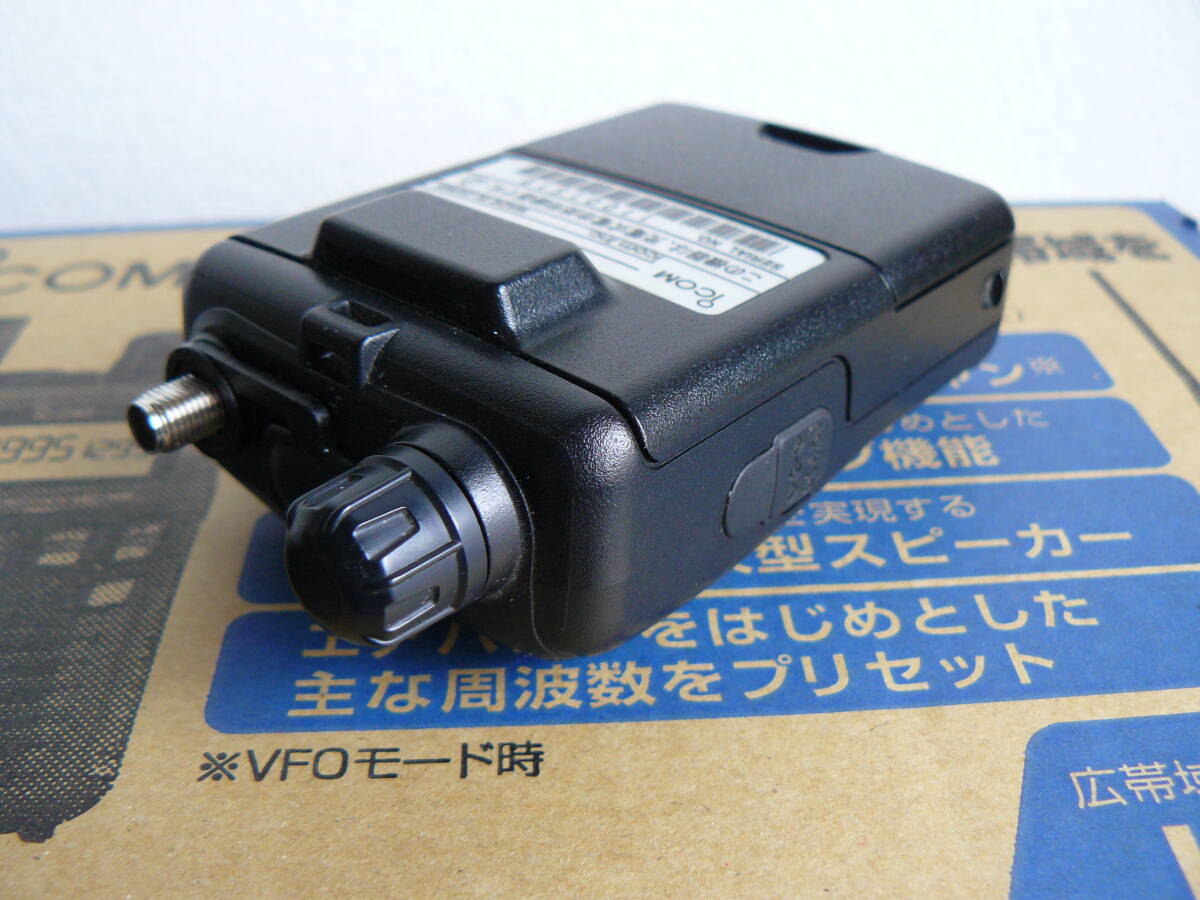 IC-R6美品＋LC-146A新品 ICOM アイコムの画像3