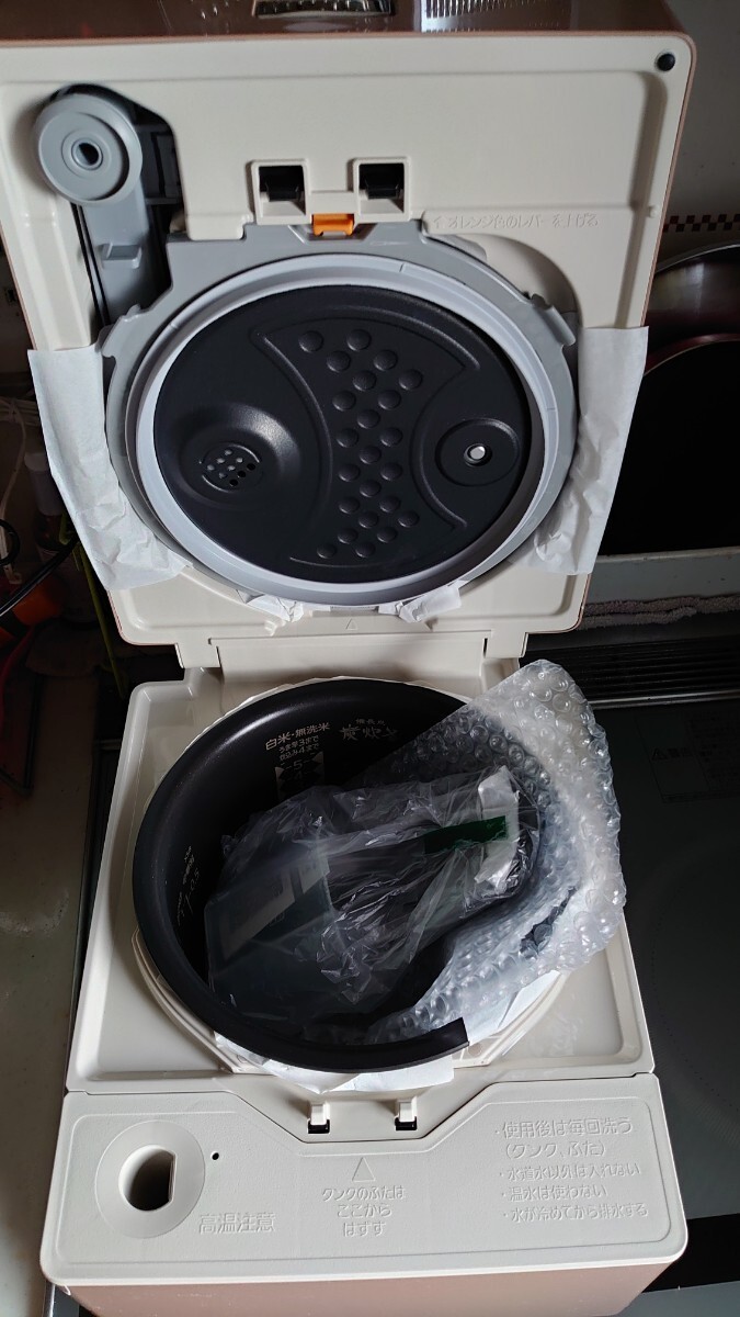 三菱IHジャー炊飯器 炭炊釜 IH 蒸気レス NJ-XS108J 1.0Lタイプ 2019年製 未使用の画像2