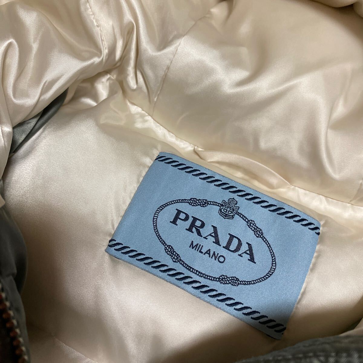  Prada пуховик пальто размер 40 капот пуховик 