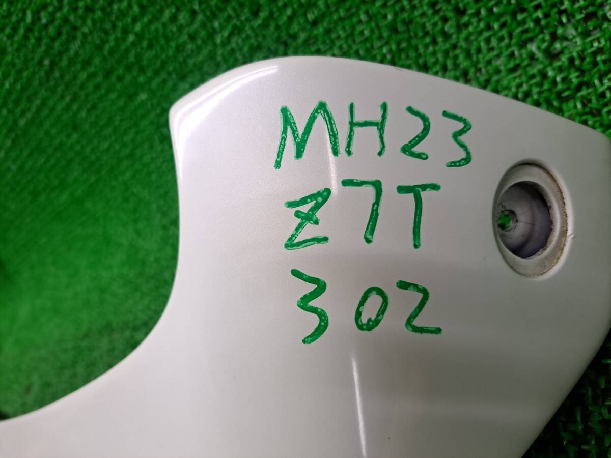 302　スズキ ワゴンＲ MH23S　バックドアスポイラー リアスポイラー リアウイング リアゲートスポイラー Z7T/パールホワイト_画像4