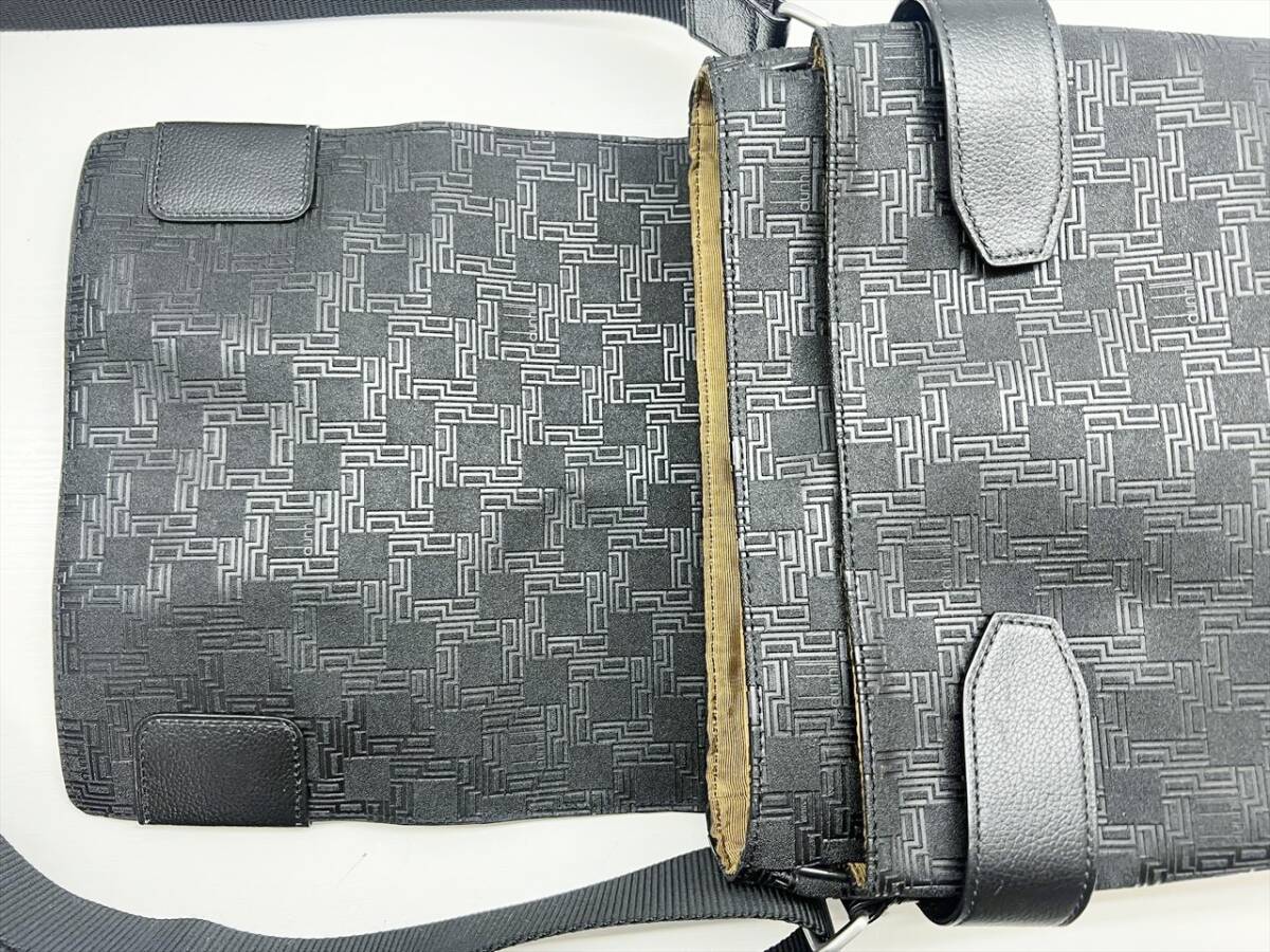美品 Dunhill ダンヒル ディーエイト PVC クロスボディバッグ 美品 Dunhill ダンヒル ディーエイト PVC クロスボディバッグ