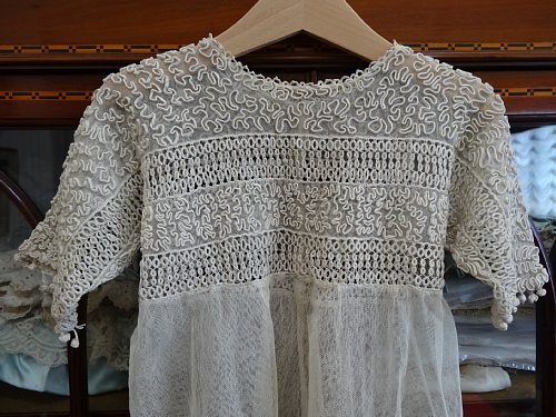 Grace アンティーク フランス 1900年頃 ギュピール と クロシェ Grace アンティーク フランス 1900年頃 ギュピール と クロシェ