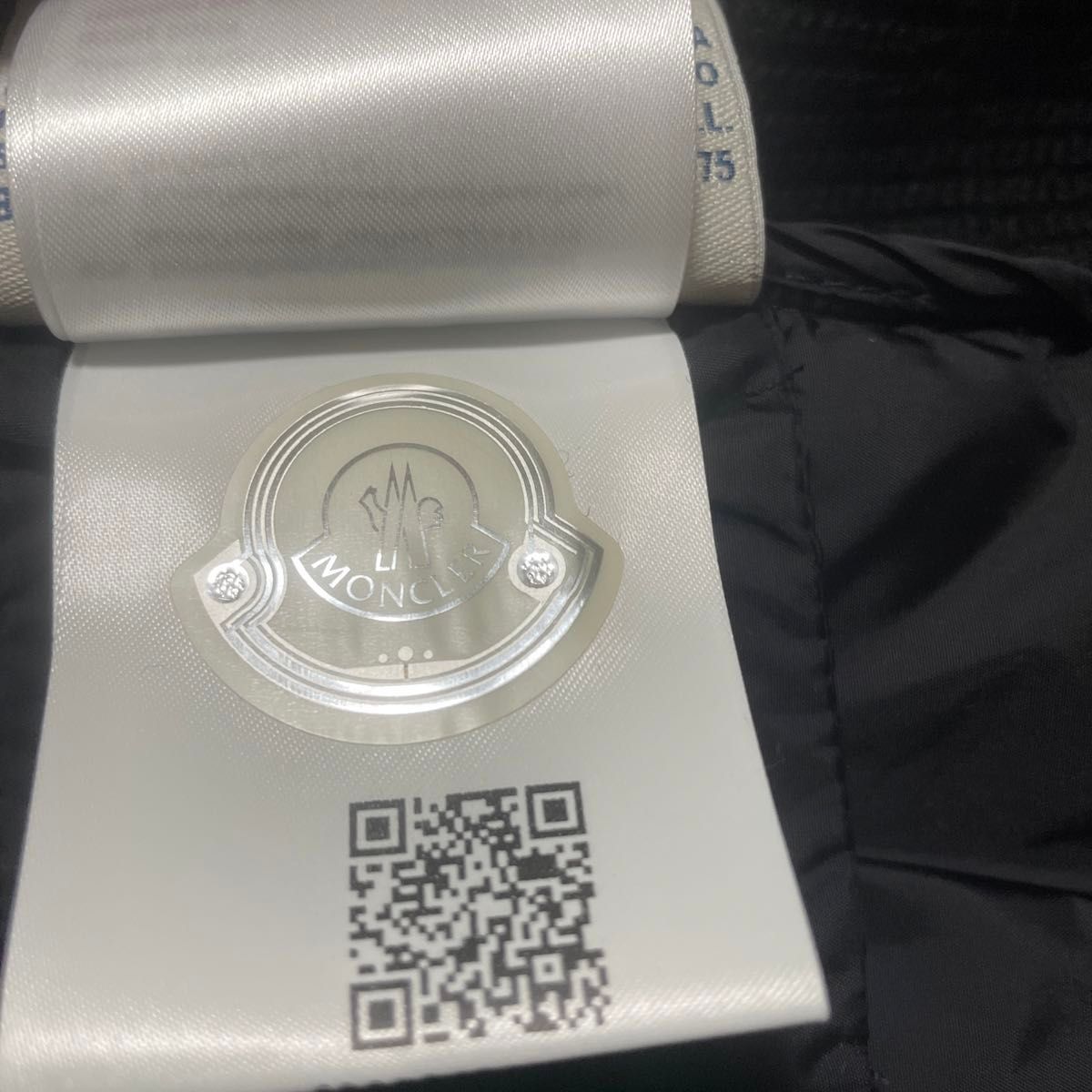 モンクレール MONCLER ダウンニットハイブリッドカーディガン モンクレール MONCLER ダウンニットハイブリッドカーディガン