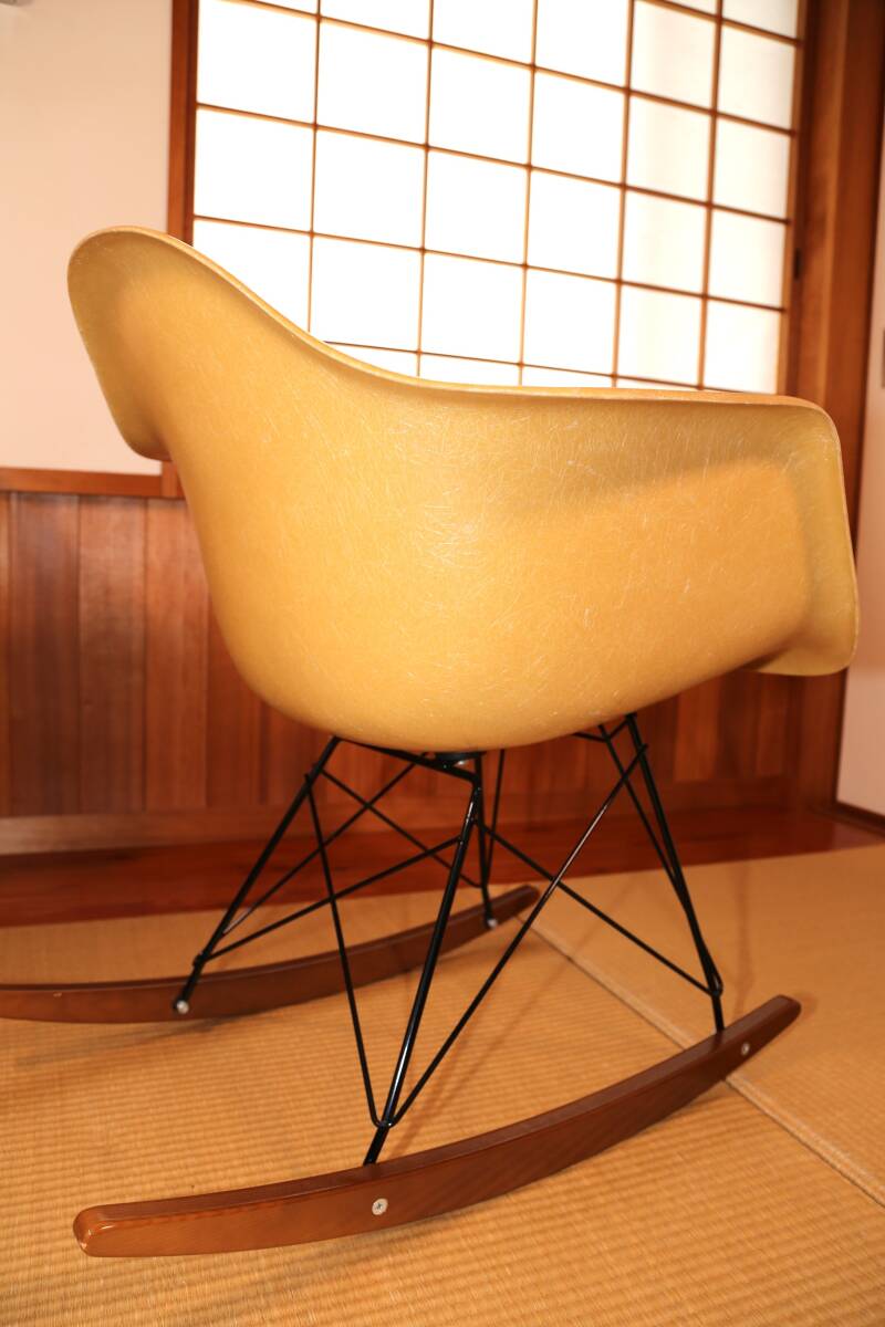 ヴィンテージ美品　HERMAN MILLER EAMES　ハーマンミラー　イームズ　アームシェルチェア　_画像2