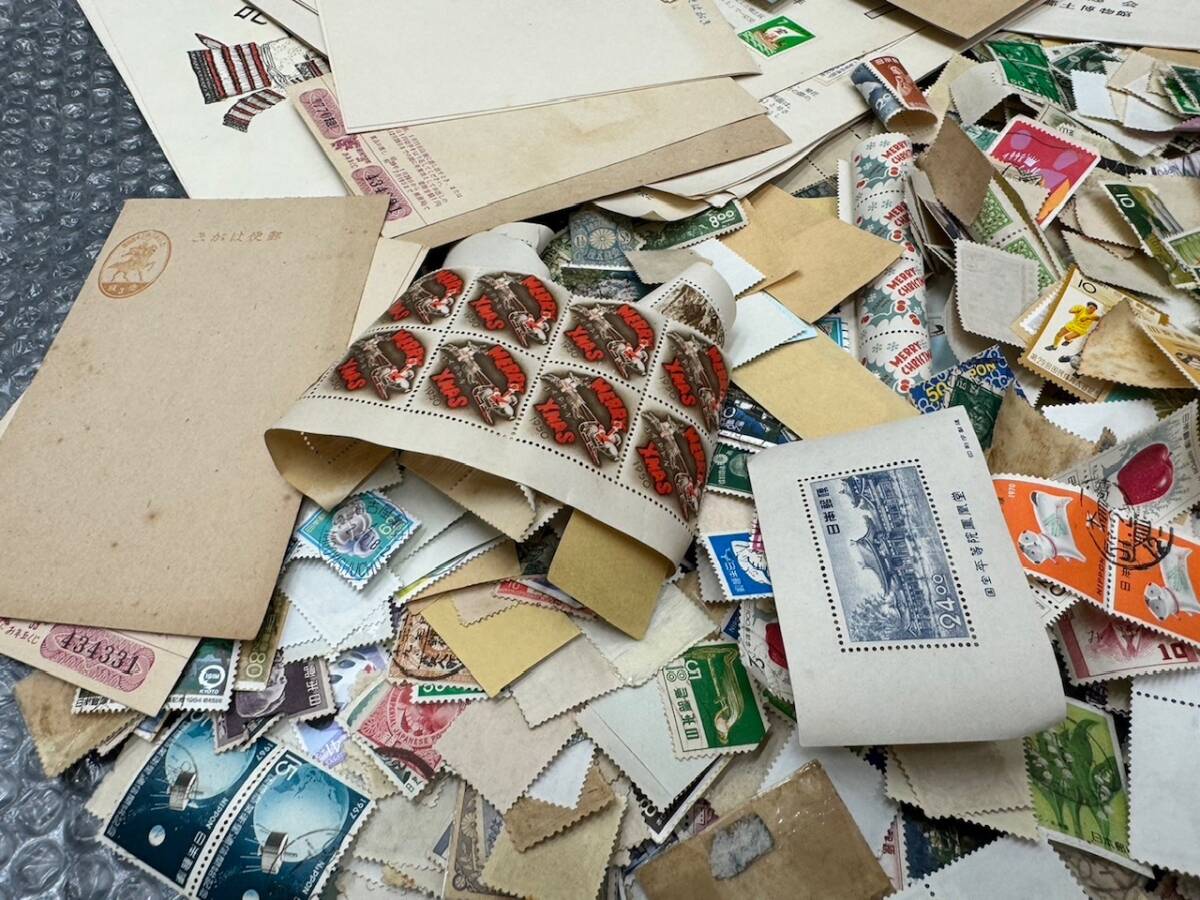 日本切手 古切手 みほん切手 はがき 初日カバー 消印済み＆未使用 大量まとめ 総重量約940ｇ コレクター収集品の画像4