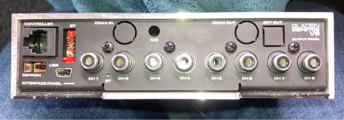 MOSCONI GLADEN DSP 6to8 V8 と コントローラー DSP-RCD の MOSCONI GLADEN DSP 6to8 V8 と コントローラー DSP-RCD の