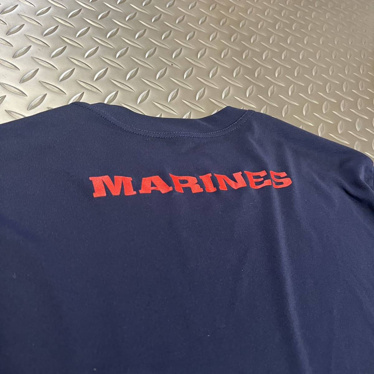 米軍放出品 沖縄 Tシャツ ネイビーブルー MARINES 運動 ランニング LARGE  (INV H#07)の画像5