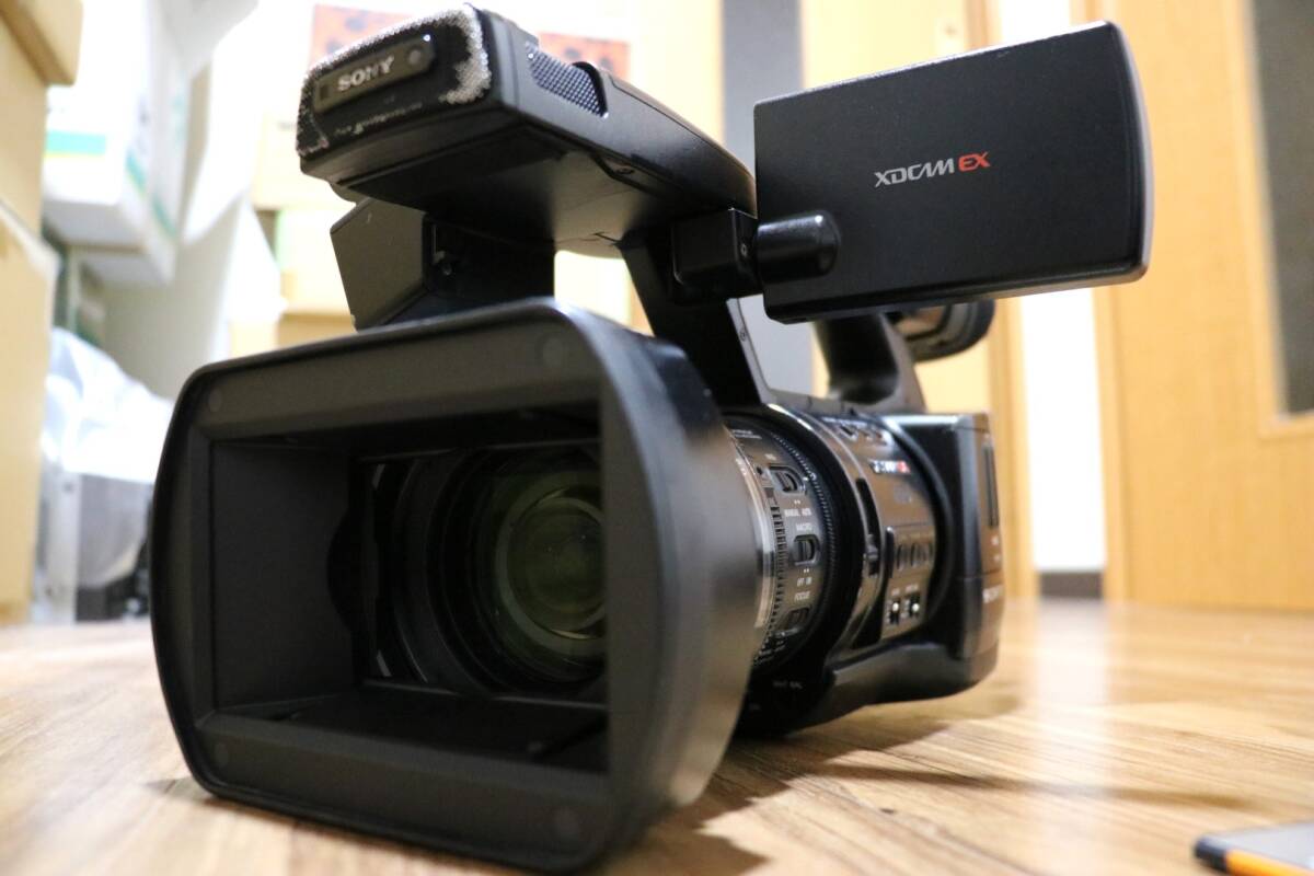 【中古】SONY PMW-EX1　バッテリー・記録メディア・電源コードなど付属!!　XDCAM EXカムコーダー/放送・業務用ビデオカメラ ソニー_画像1