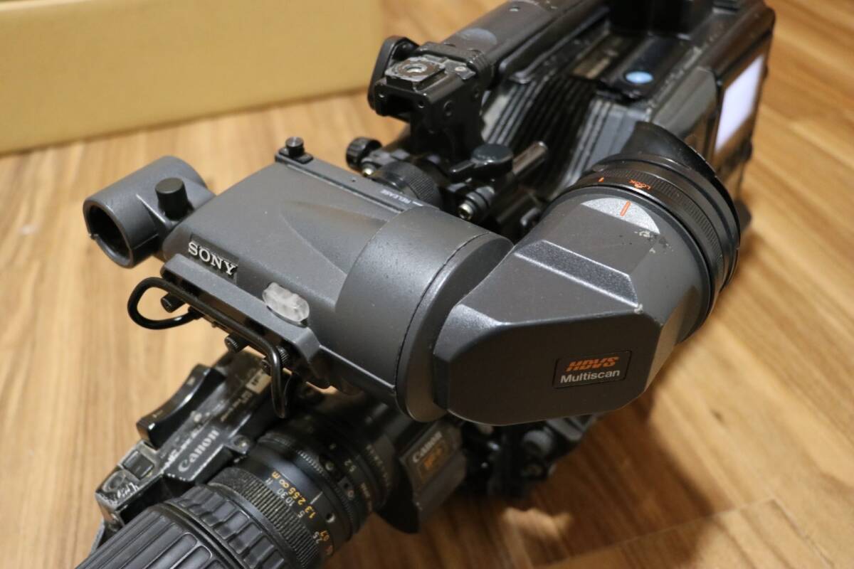 SONY HDW-650 + AG-MDR15 + ショートレンズ他付属品多数 SONY HDW-650 + AG-MDR15 + ショートレンズ他付属品多数