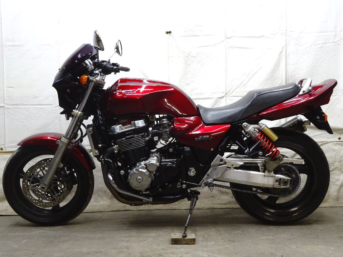 HONDA CB1300SF SC40 激渋ワインレッド カラー モリワキ製ZEROマフラーサウンド抜群 即乗りOK車検付きR6/6迄 各種ローン取り扱い _画像4