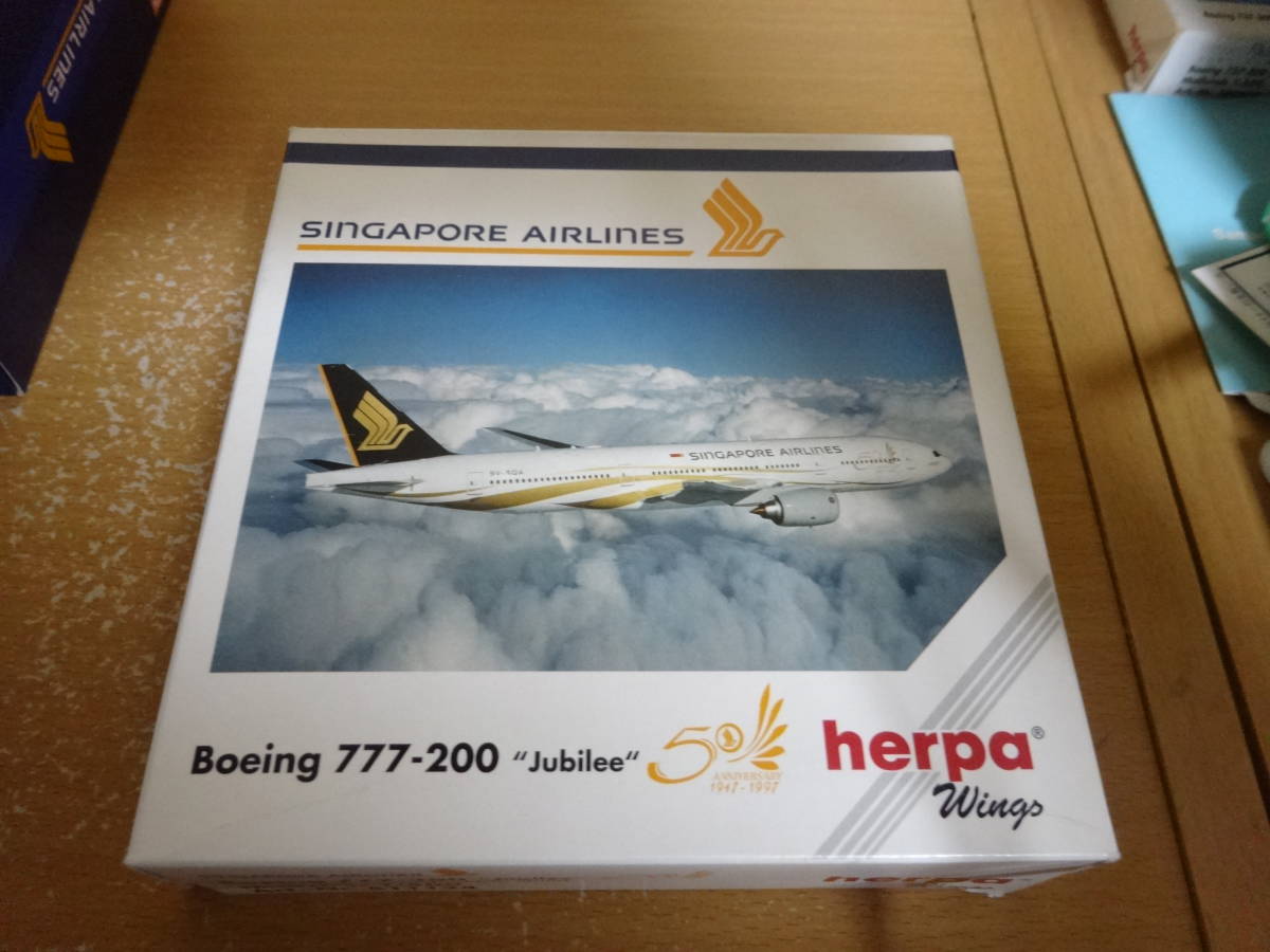 1/500　ヘルパ　シンガポール航空　777-200　50ｔｈ_画像3