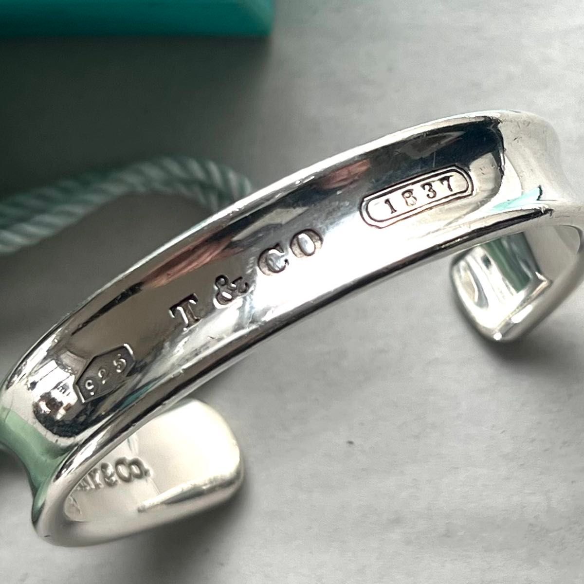 美品Tiffany & Co バングル ナロー 1837 SV925 ティファニー 美品Tiffany & Co バングル ナロー 1837 SV925 ティファニー