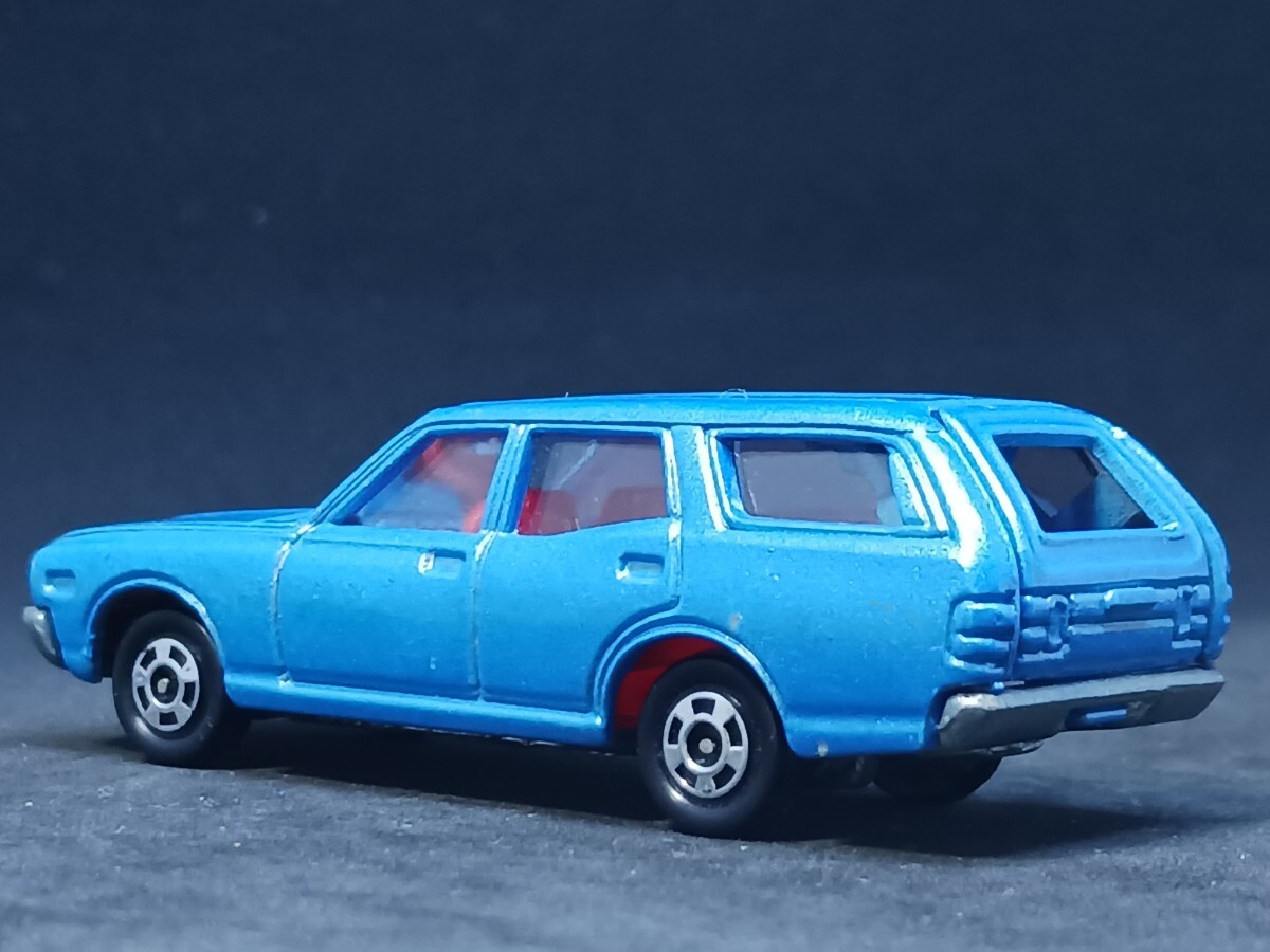 ◆日本製トミカ/黒箱(1/65)◆日産・グロリア・バン(330/青メタ)◆箱なし/ルース/ややジャンク★夢屋JT215★_画像4