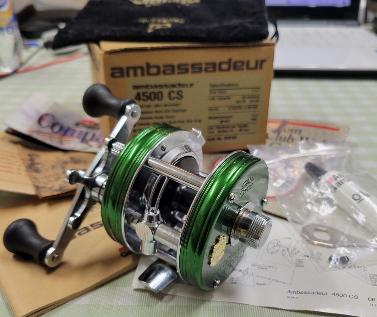 アブガルシア アンバサダー 4500CS グリーン Abu Garcia アブガルシア アンバサダー 4500CS グリーン Abu Garcia