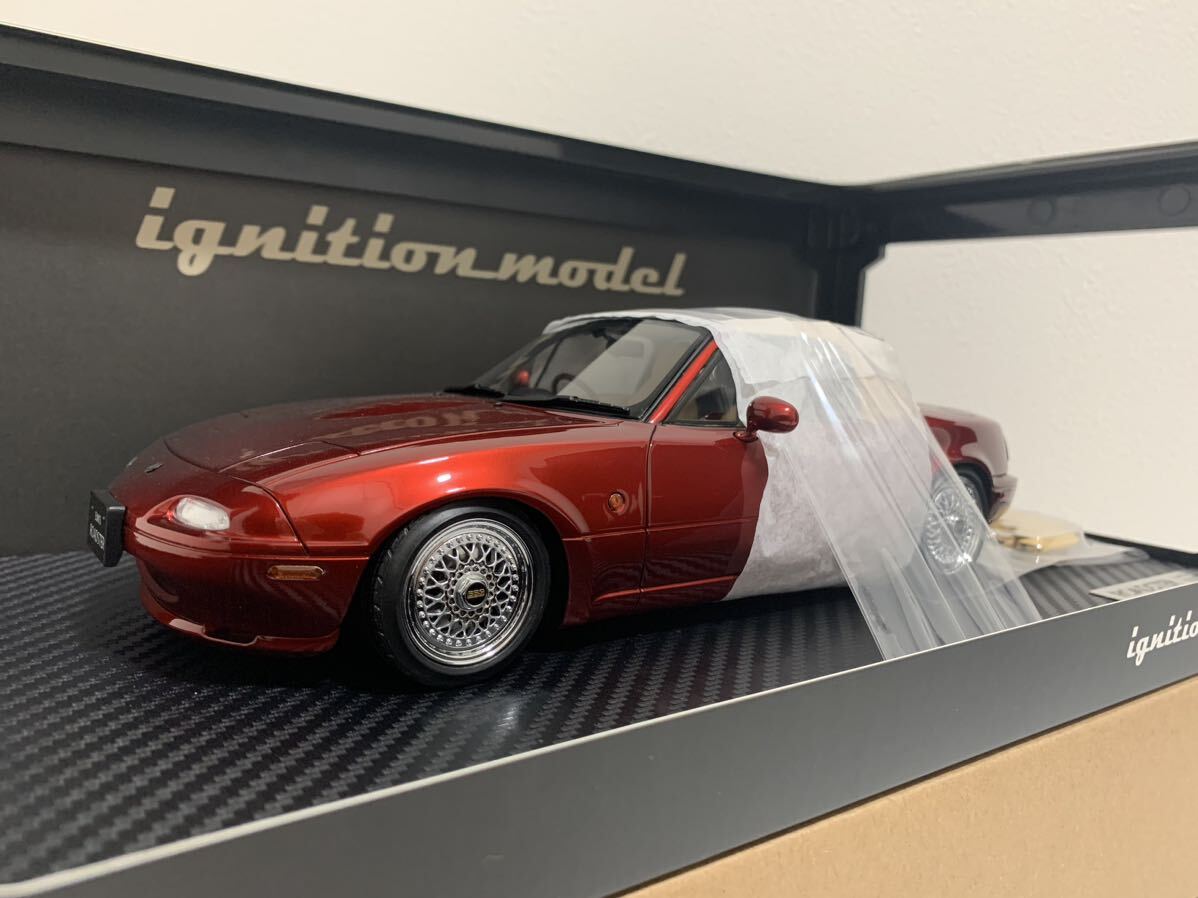 イグニッションモデル1/18 マツダ ユーノスロードスター Eunos Roadster (NA) Burgundy レッド IG3200 VRリミテッド ignition modelの画像1