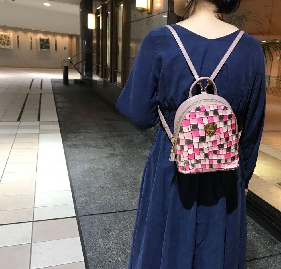 新品・未使用】アタオ ATAO ミッドタウン ヴィトロ リュック 新品・未使用】アタオ ATAO ミッドタウン ヴィトロ リュック