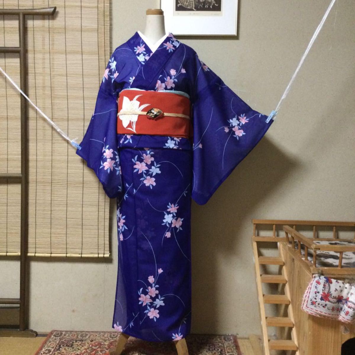 未使用 涼しげ 絽 薄物 夏着物 単衣 青 花柄 Mサイズ しつけ糸 未使用 涼しげ 絽 薄物 夏着物 単衣 青 花柄 Mサイズ しつけ糸