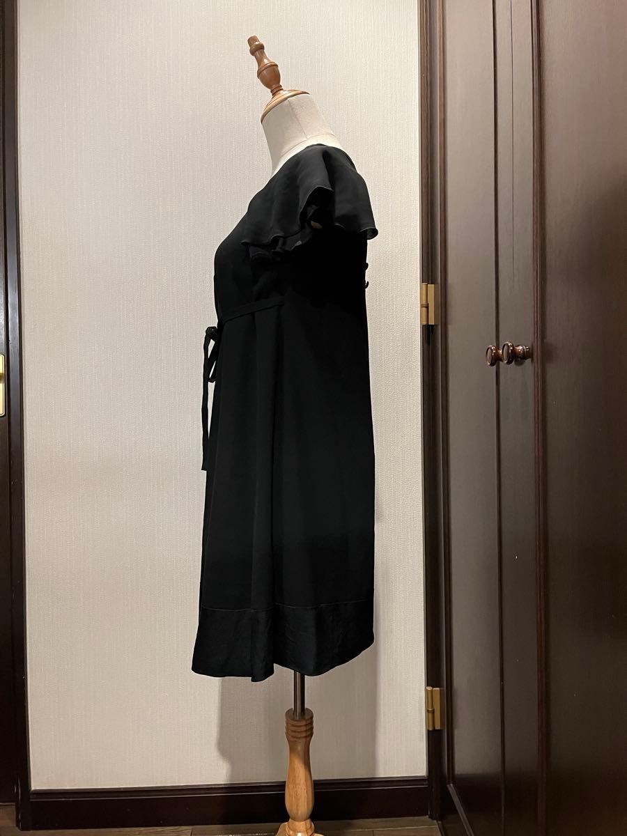 レストローズワンピース　ブラック　フリル袖　2サイズ(9号)