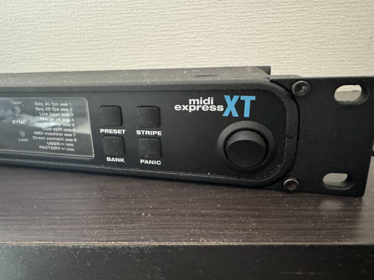 MOTU midiexpressXT (USB)MIDIインターフェイス　_画像2