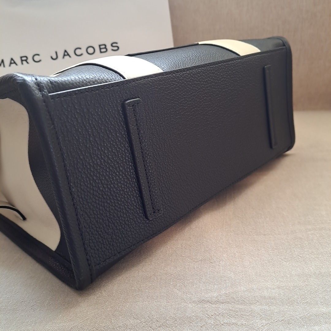 MARC JACOBS　 トートバッグ ショルダーバッグ　 ハンドバッグ　斜め掛け　A4収納可能