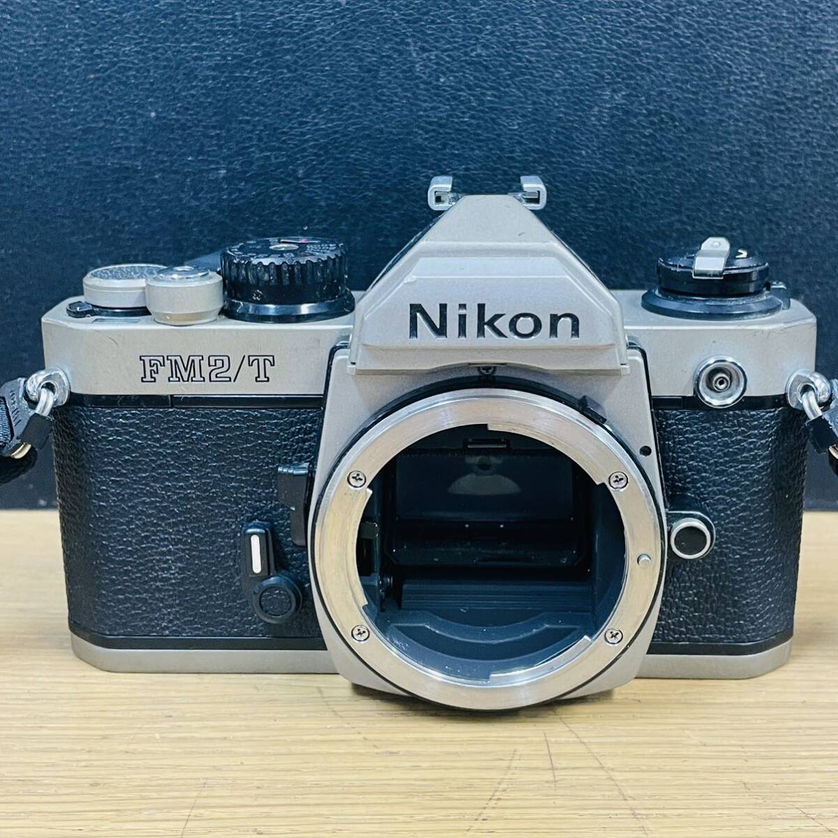 Nikon New FM2/T ボディ 一眼レフカメラ フィルムカメラ NN2