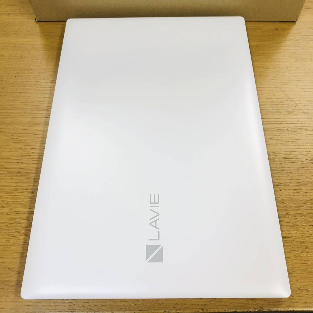 LAVIE Note Standard NS100/K2W-H6 PC-NS100K2W-H6 Celeron N4000 4GB HDD 500GB NN19　_画像3