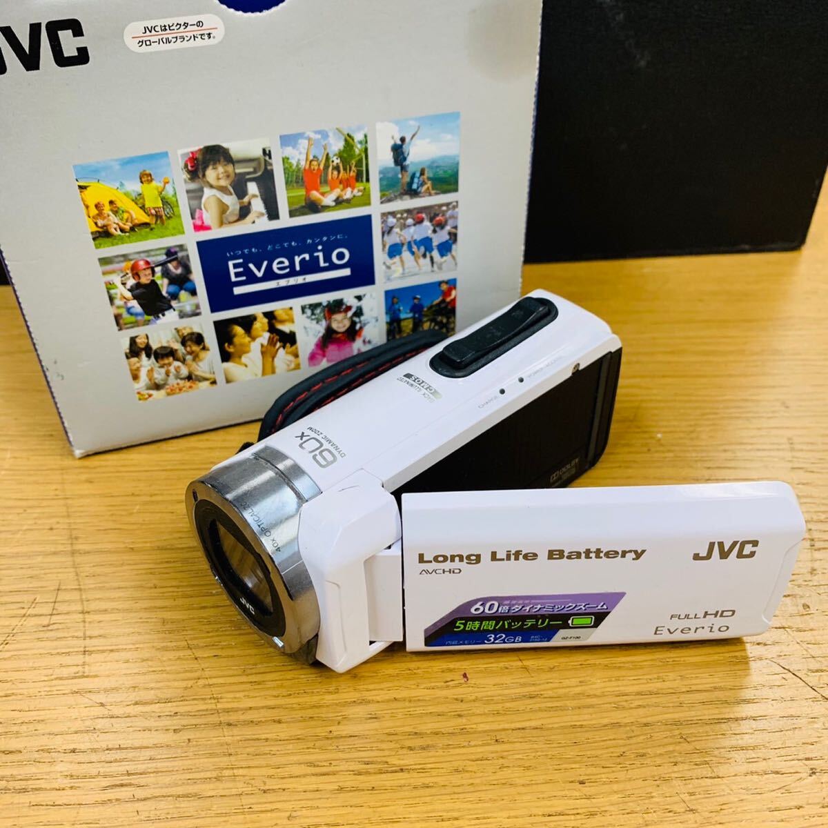 JVC ビクター GZ-F100-W ビデオカメラ NN628 _画像1