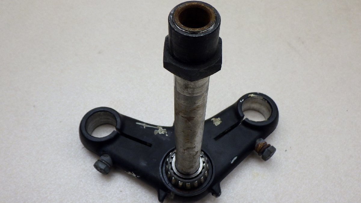 A940 Le Mans 850-3 stem under Moto Guzzi MOTO GUZZI 850Ⅲ