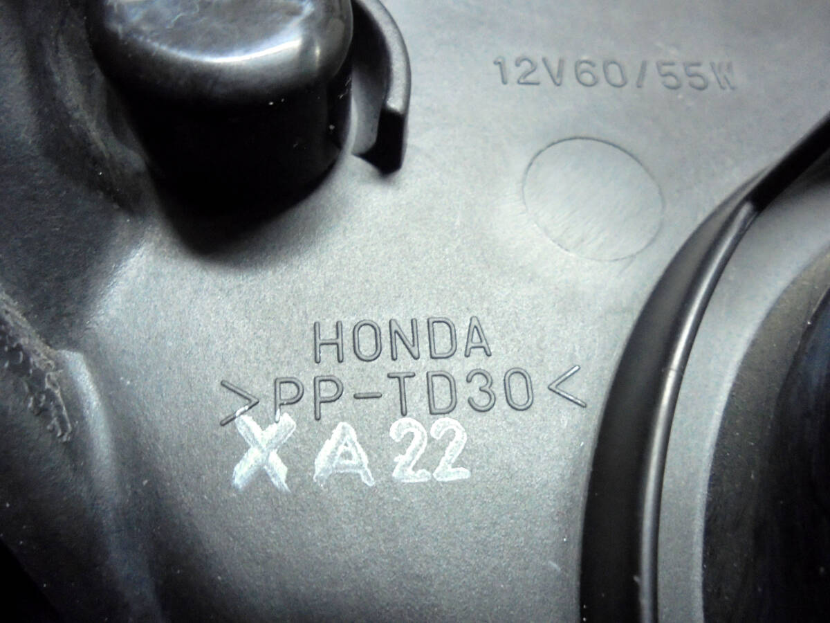 ホンダ フォルツァX MF08 純正ヘッドライト　左_画像4