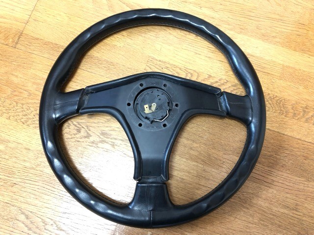 * rare NARDI Nardi 36Φgala3? steering gear pad exclusive use horn button attached ( Subaru GC8 GARA3 36cm 360mm*