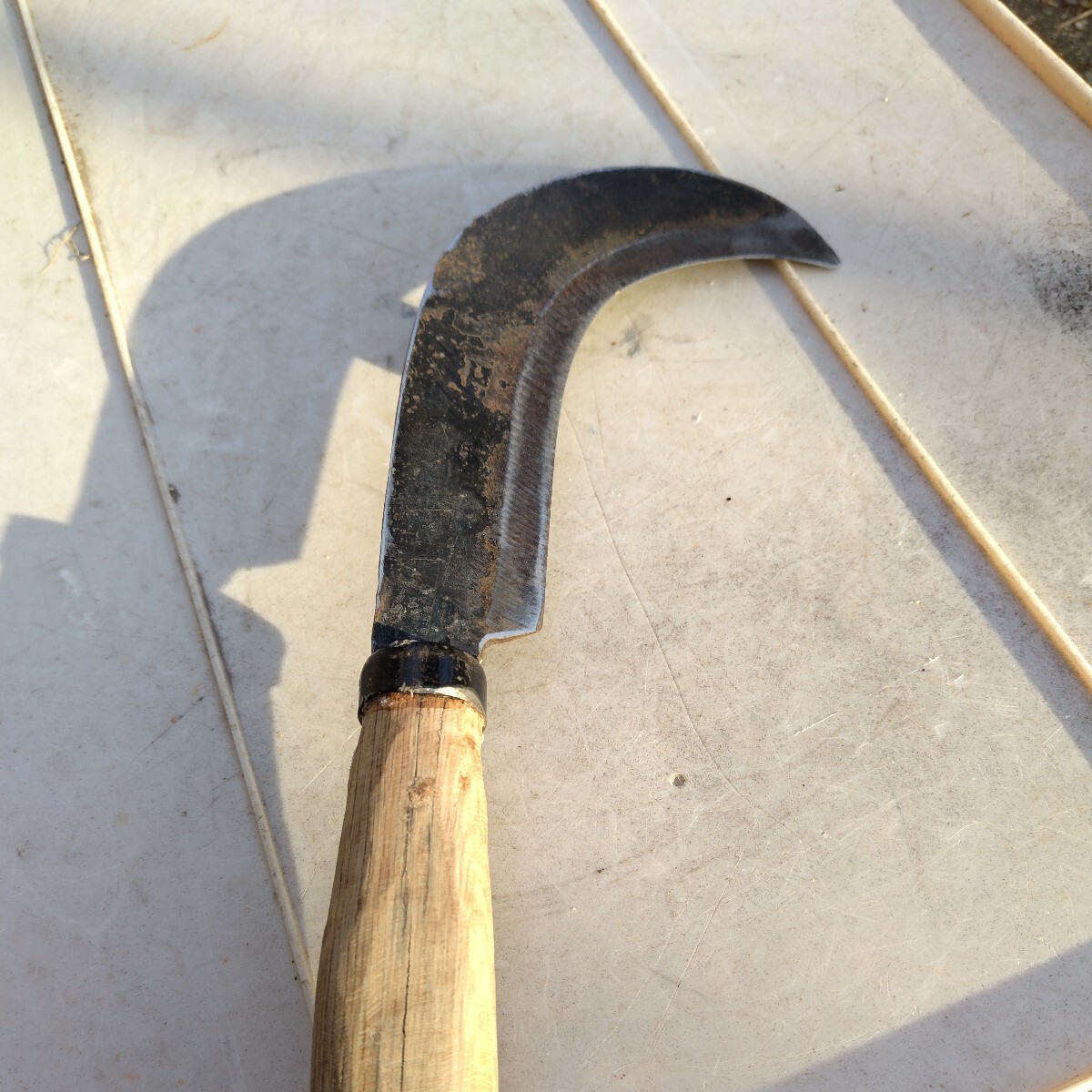  hatchet sickle mountain . mountain work for outdoor farm work for ( used )