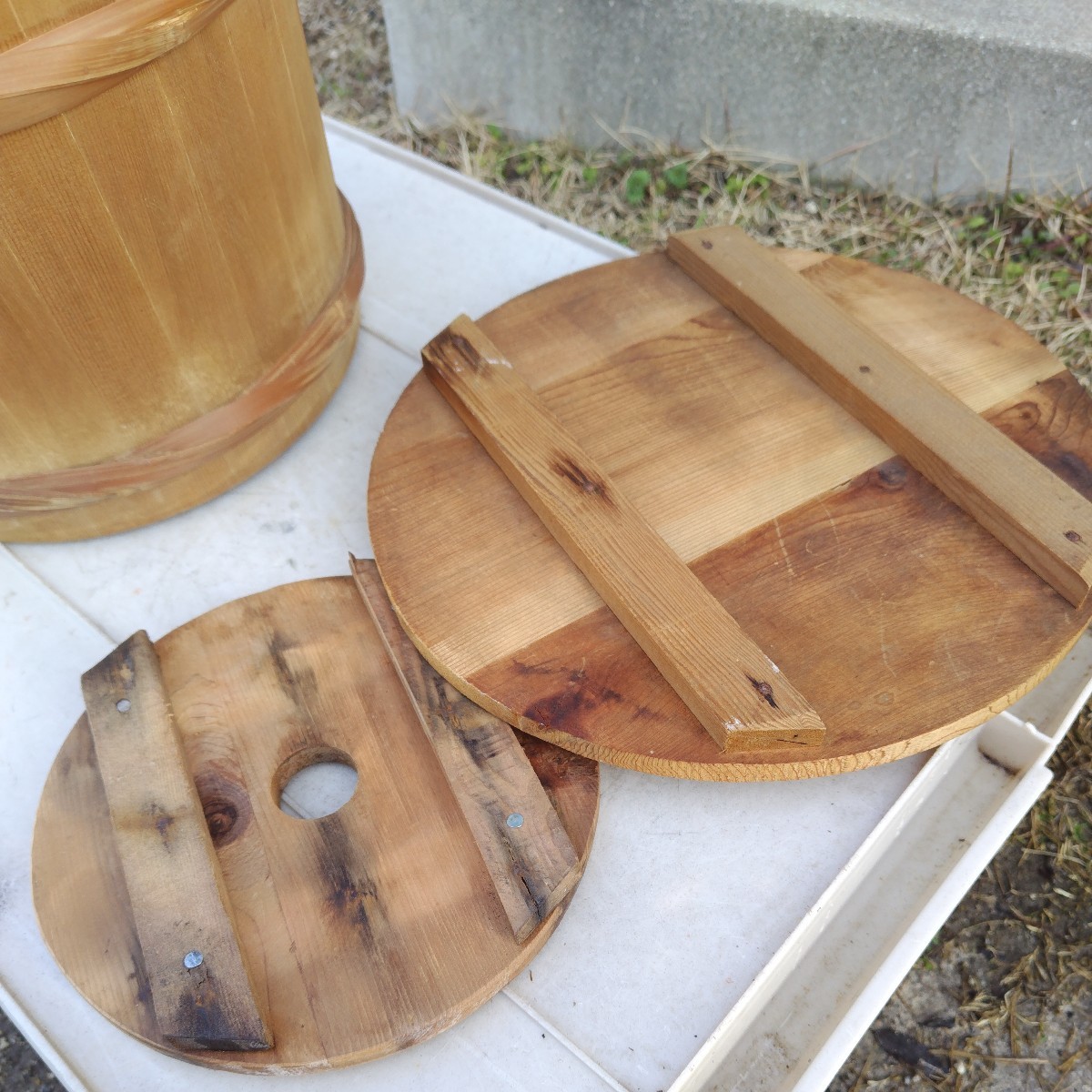  tsukemono pickles . wooden ( Japanese cedar ) kitchen supplies ( used ).