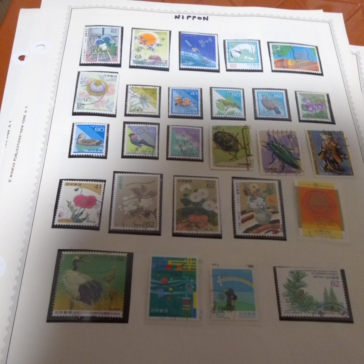 日本　記念通常切手/比較的近年物　米国人のアルバムリ―フ貼りコレクション、約185種　使用済み、状態良好_画像3