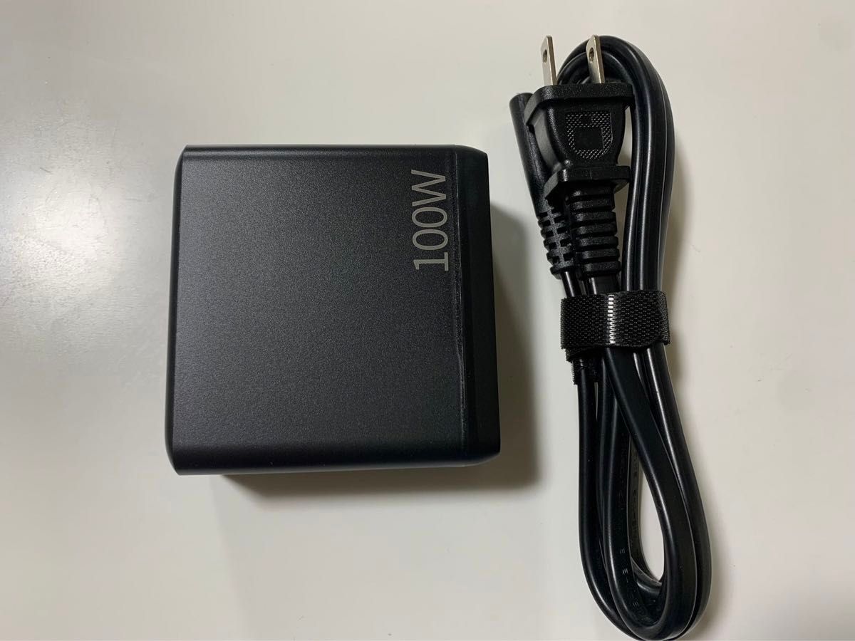 100W  PD充電器 4ポート USB-C 3 + A 1 充電器　アダプター