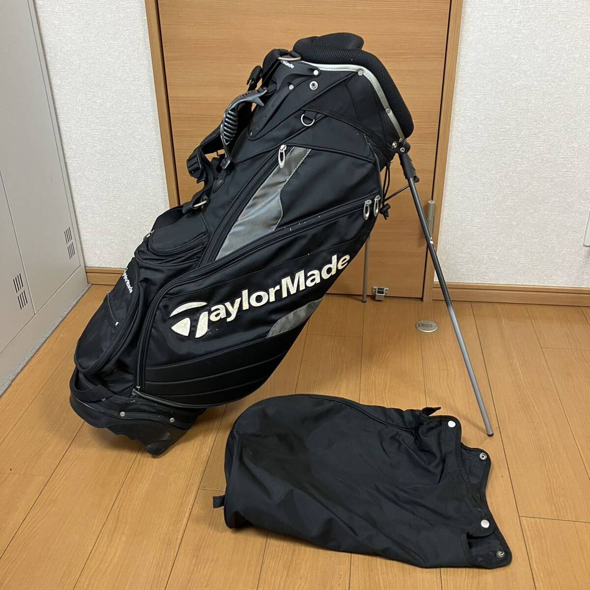 TaylorMade スタンドキャディバッグ _画像1