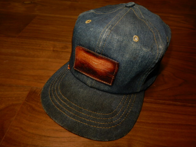 希少種 70's LEVI'S Cap × 2 pcs 革パッチ DENIM & CORDS ビンテージ オリジナル ( リーバイス 501XX 501 BIGE 大戦 片面 60s 506XX 507XX_画像2