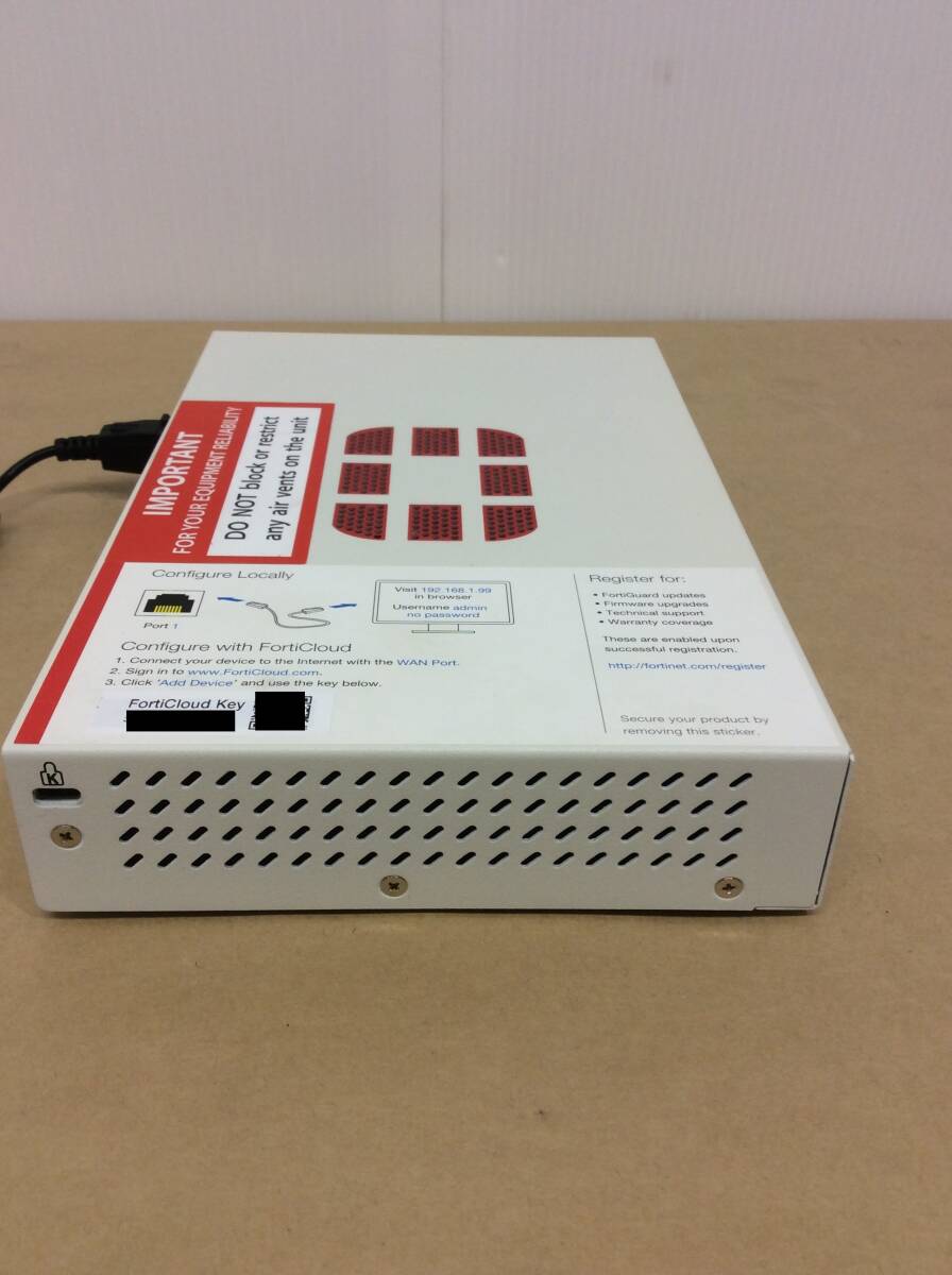 ◆【初期化済】 Fortinet フォーティネット Fortigate-50E (FG-80E) ファイアウォール UTM ライセンス 2024/03/20まで 【中古】 C2402-0059_画像4