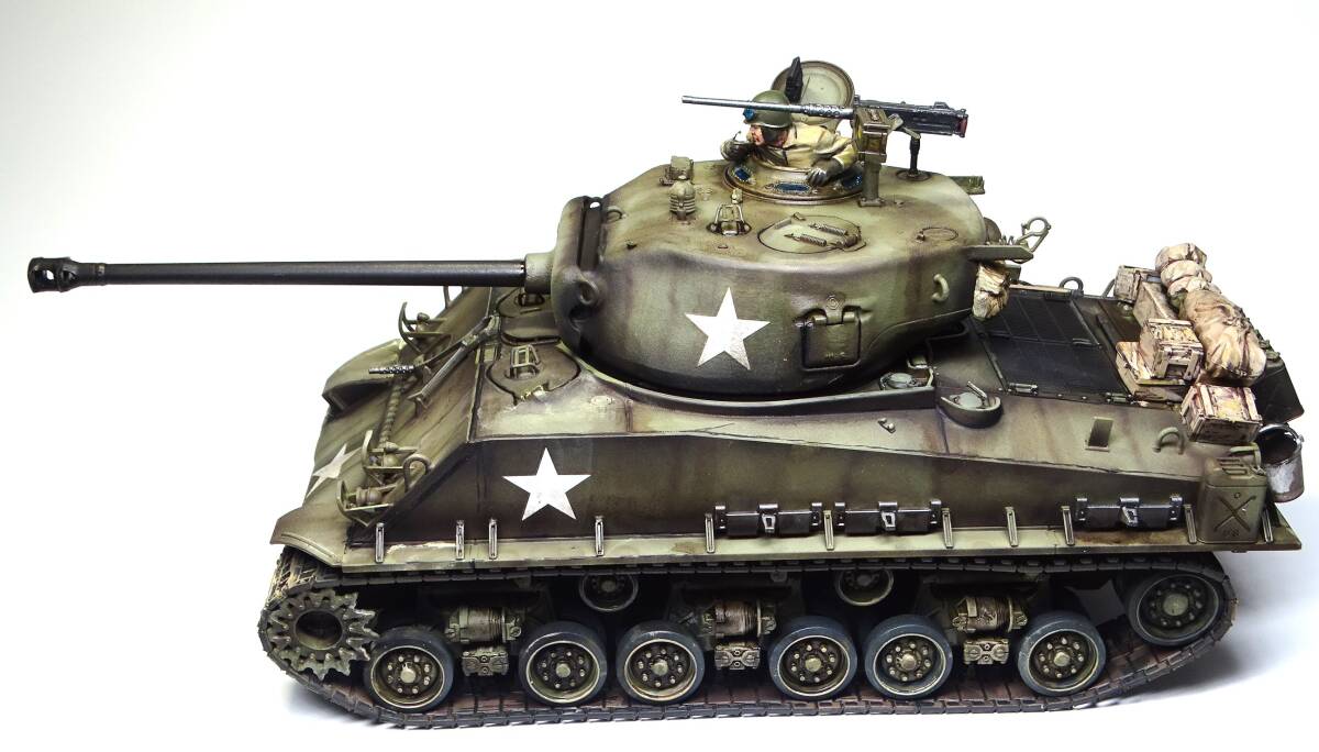 1/35　M4A3E8 シャーマン　イージーエイト　人形付き塗装済み完成品_画像7