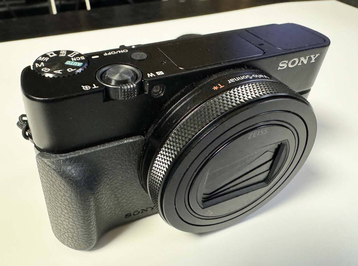 【美品】ソニー Cyber-shot DSC-RX100M6 コンパクトデジタルカメラ 保証期間中_画像4