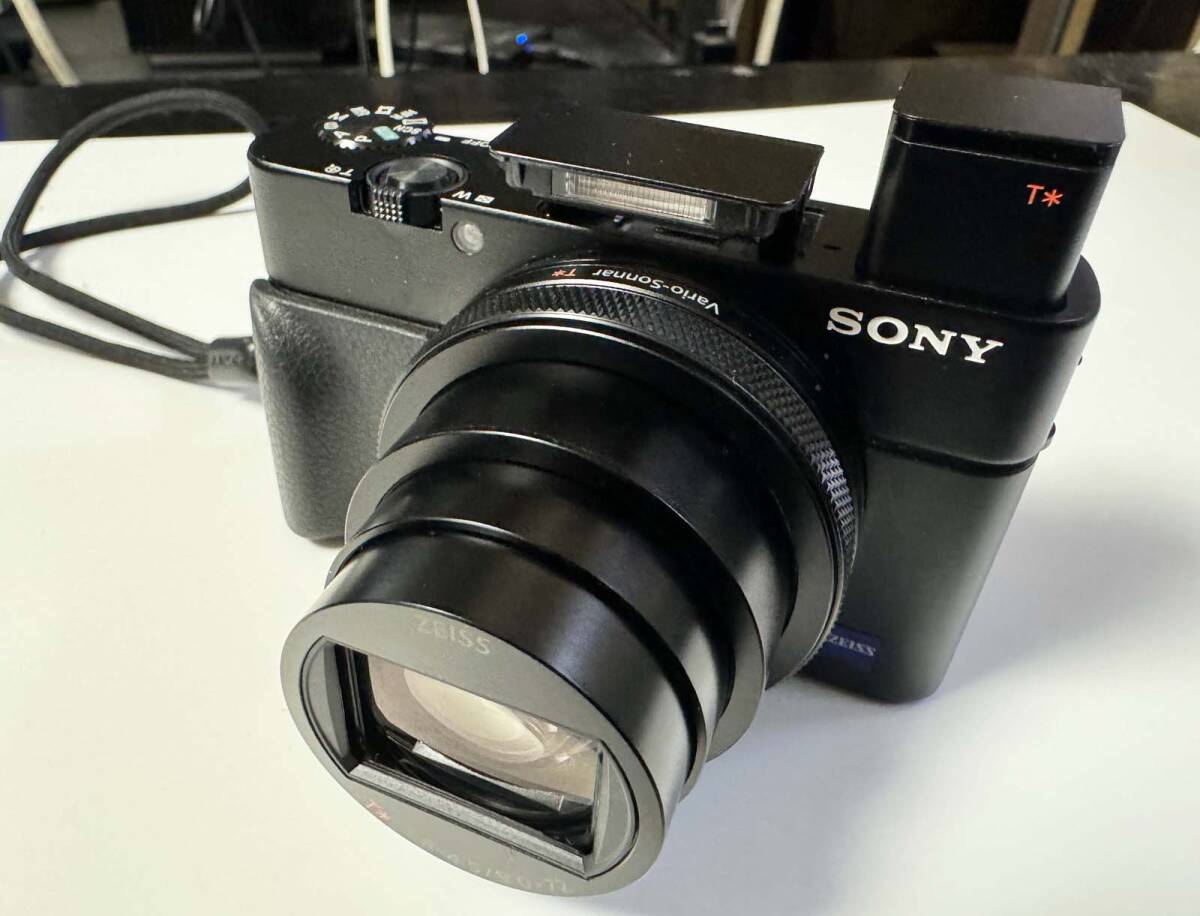 【美品】ソニー Cyber-shot DSC-RX100M6 コンパクトデジタルカメラ 保証期間中_画像3