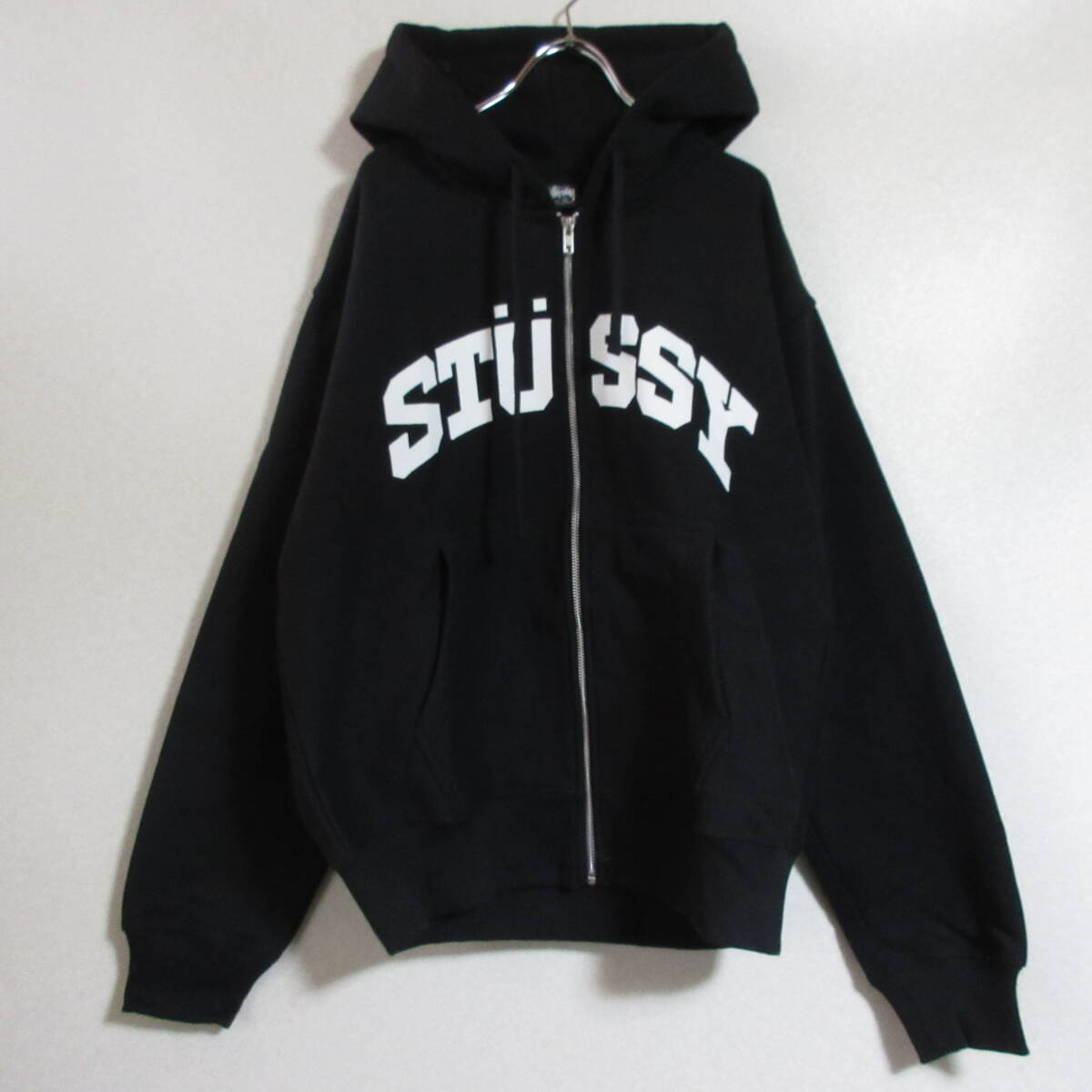 ○未使用品 STUSSY ステューシー◆スウェット ジップパーカー トレーナー ロゴプリント◆メンズ ブラック Ｍサイズ_画像2