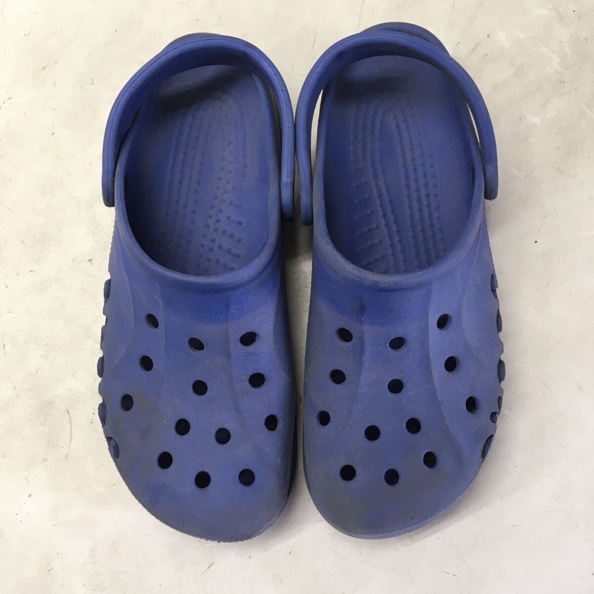 送料込み★crocs クロックス★サンダル★メンズシューズ★M10 W12★28㎝★ネイビー#60315s768_画像3