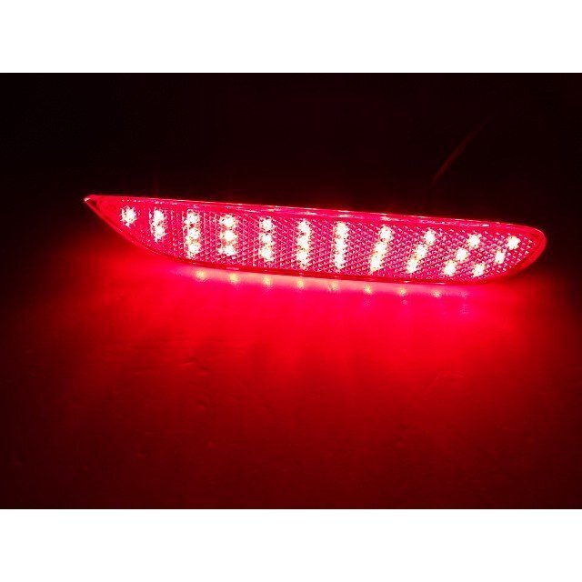 日産 60連 LED リフレクター リアバンパー ライト ランプ　スカイライン　V37_画像1